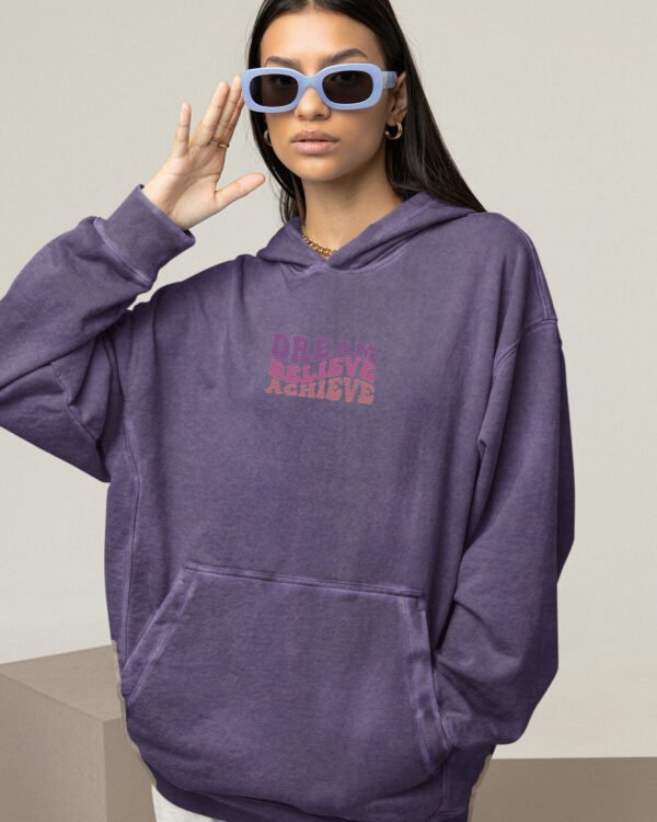 Bluza oversize z kapturem <br>Dream Believe Achieve <br>Haft, Efekt sprania